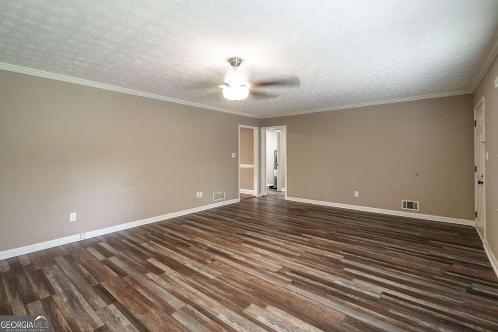 5240 Emmett Still Road - Photo 8