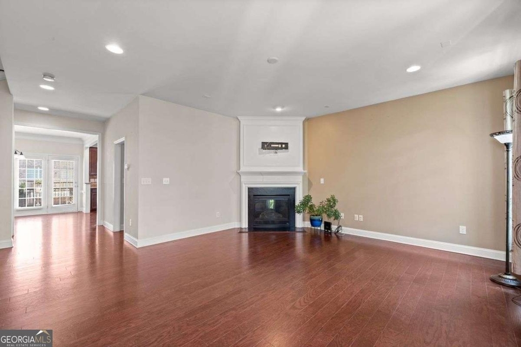 1034 East Paces Chas Ne - Photo 6