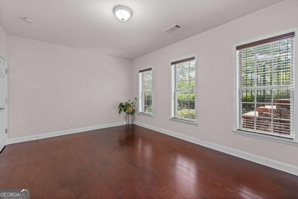 1034 East Paces Chas Ne - Photo 30