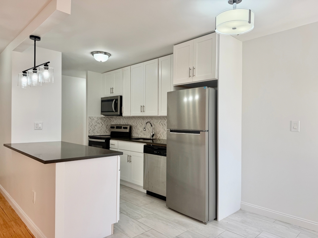 747 10th Avenue - Photo 0