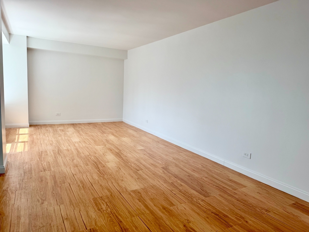 747 10th Avenue - Photo 2