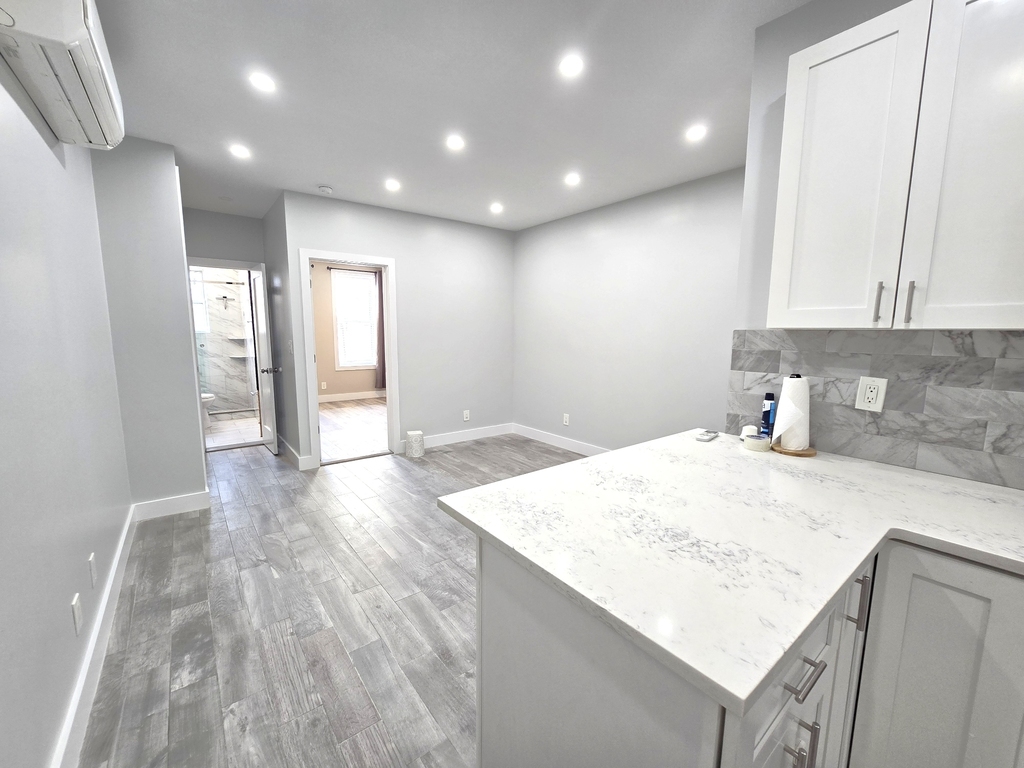 44-4 30th Avenue - Photo 4