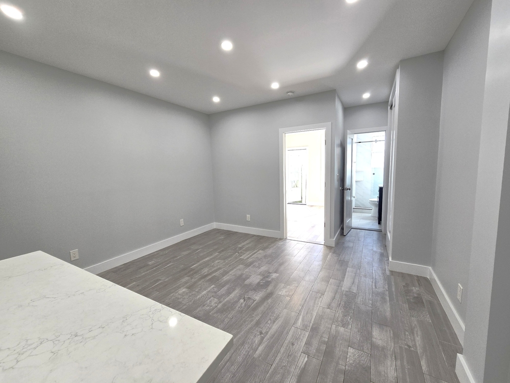 44-4 30th Avenue - Photo 6