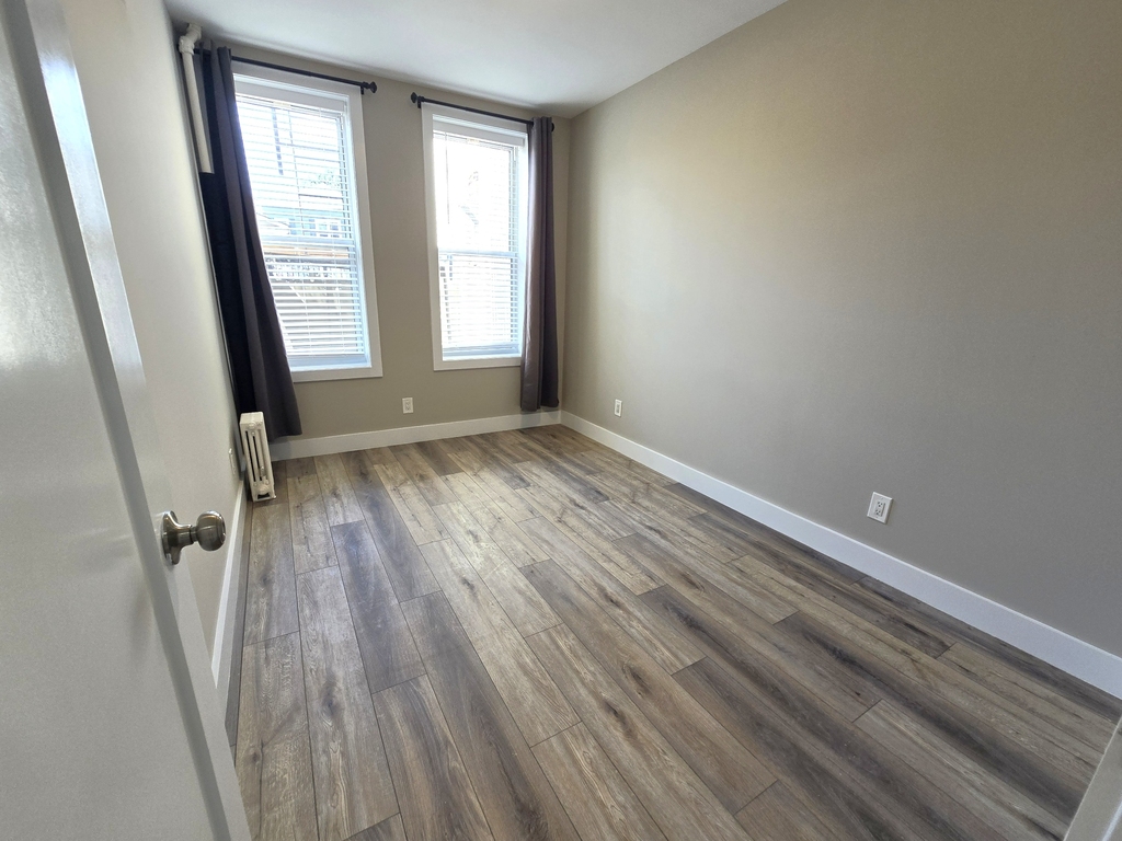 44-4 30th Avenue - Photo 7
