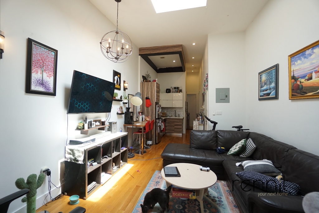 131 Bleecker Street - Photo 0