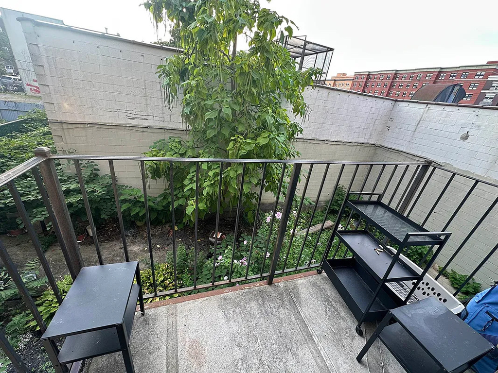 66 Buffalo Avenue - Photo 6