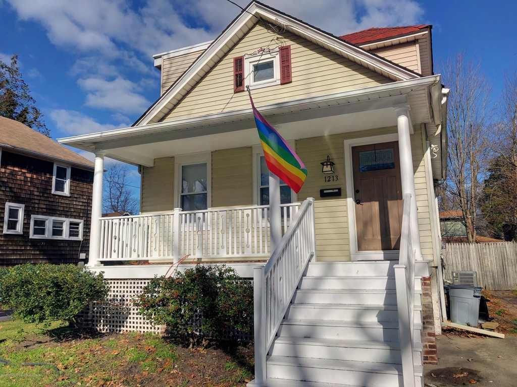 1213 4th Avenue - Photo 0