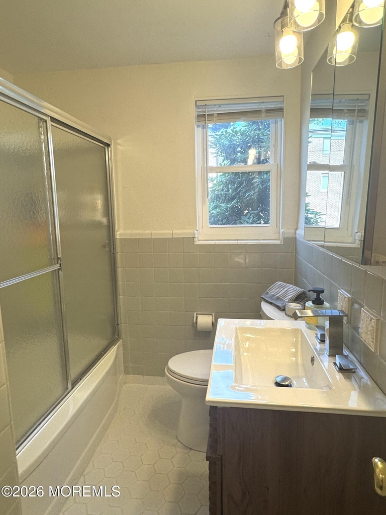 63 Manor Drive - Photo 9