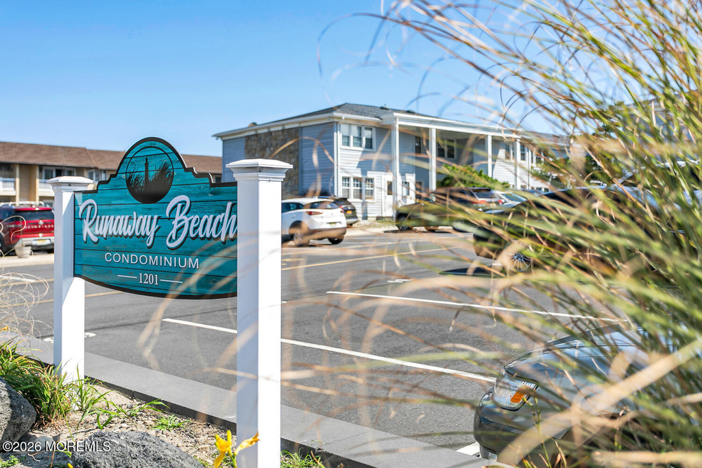 1201 E Ocean Avenue - Photo 14