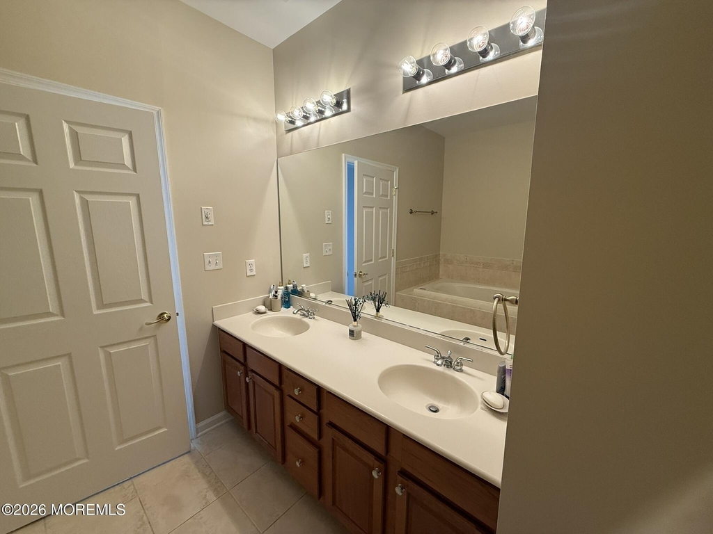 22 Cooper Avenue - Photo 10