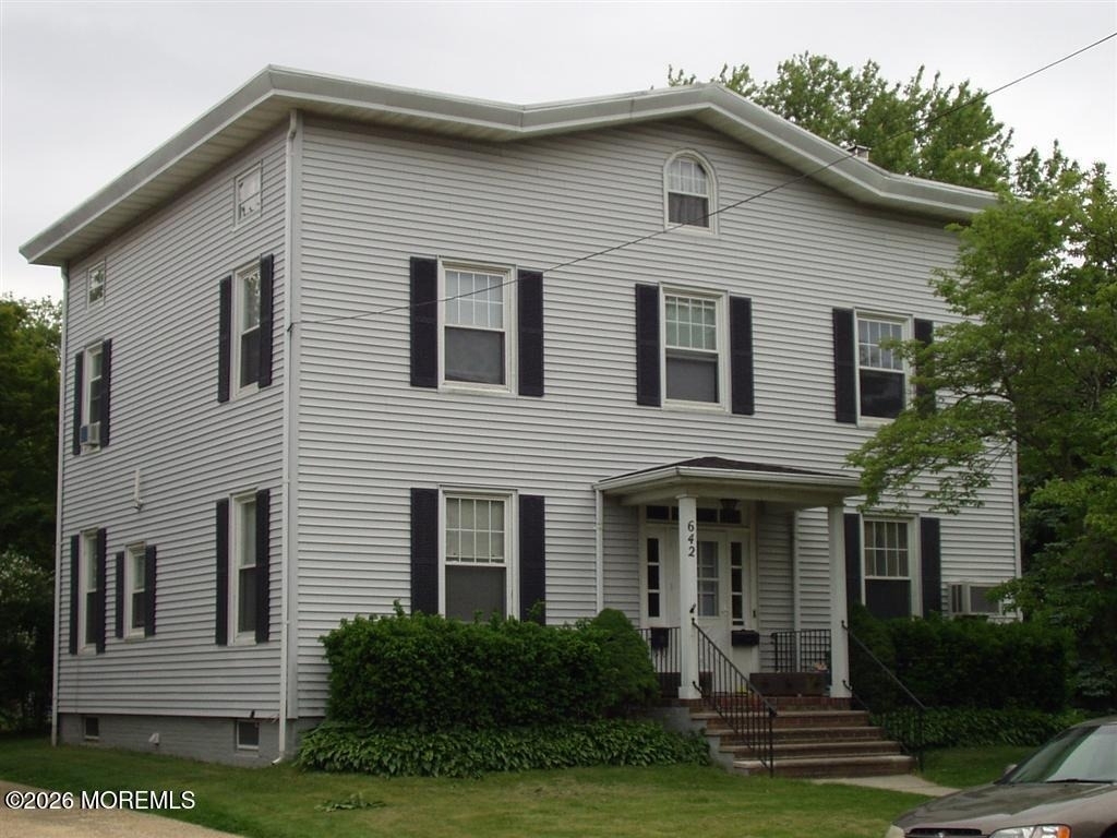 642 Morford Avenue - Photo 0