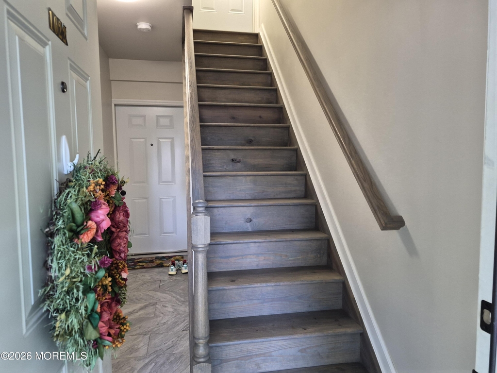 1022 Sewall Avenue - Photo 4