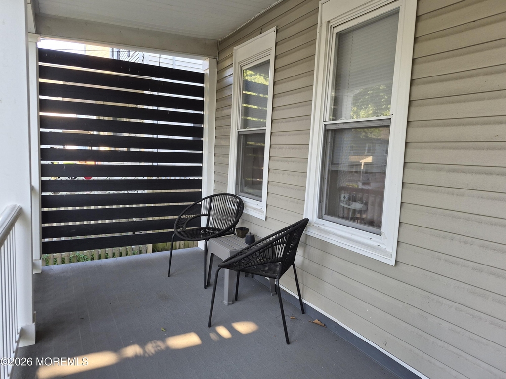 1022 Sewall Avenue - Photo 2