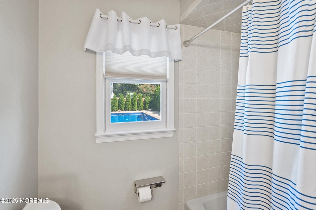 1204 Holly Place - Photo 24