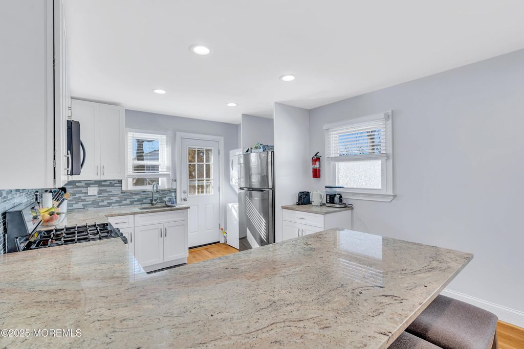 410 4th Avenue - Photo 4