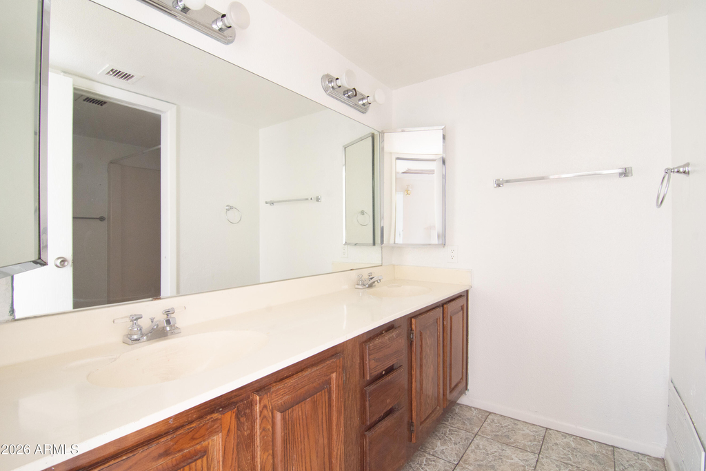 4221 E Almeria Road - Photo 10