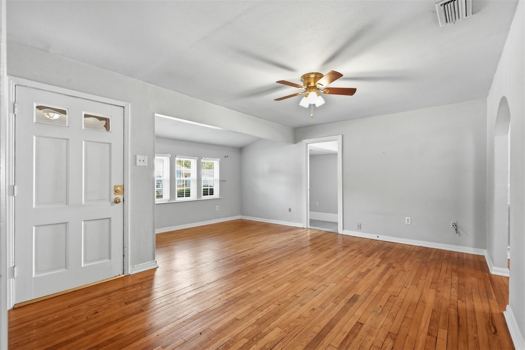 3412 Brady Avenue - Photo 1