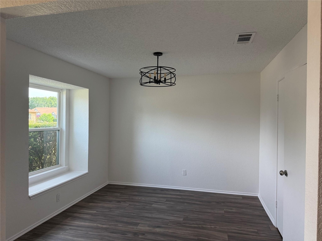 206 E Ridgegate Drive - Photo 5