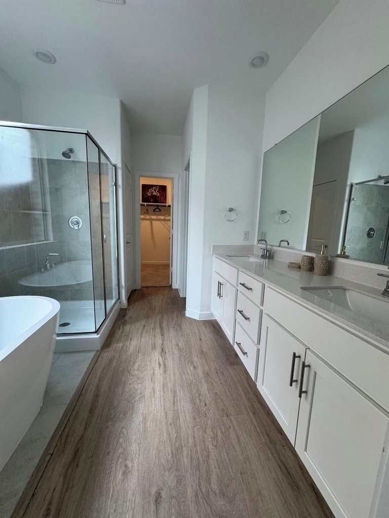 229 Invermore Drive - Photo 10
