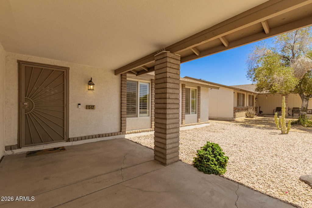 1512 W Mariposa Drive - Photo 2