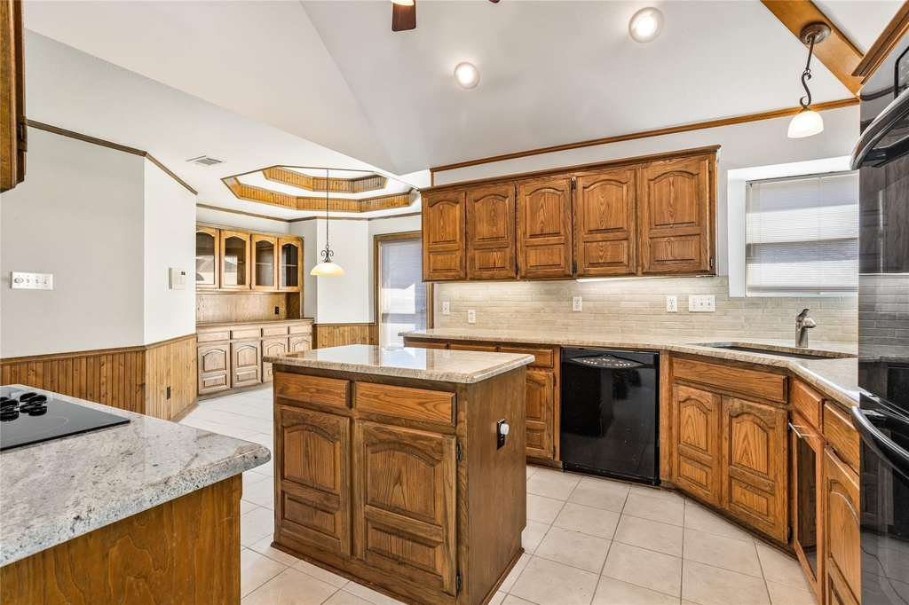 2942 Woodland Hills Drive - Photo 11