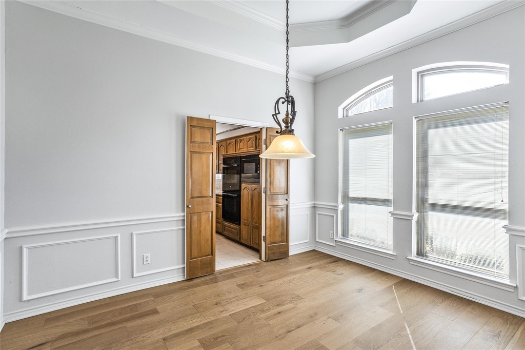 2942 Woodland Hills Drive - Photo 3