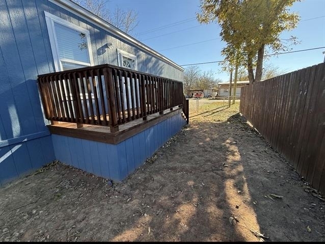 223 W Division Street - Photo 6