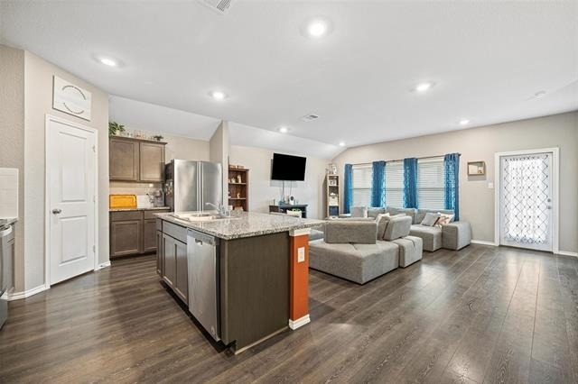 904 Saddle Horn Way - Photo 8