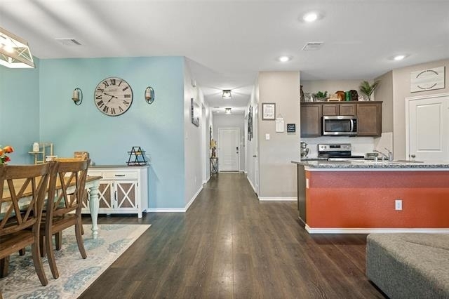 904 Saddle Horn Way - Photo 2