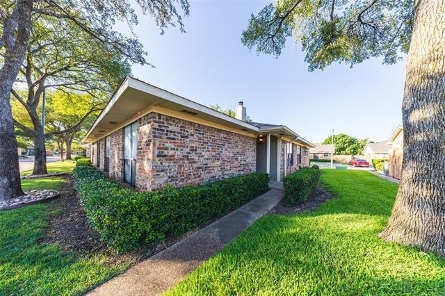 1805 Spring Creek Parkway - Photo 7
