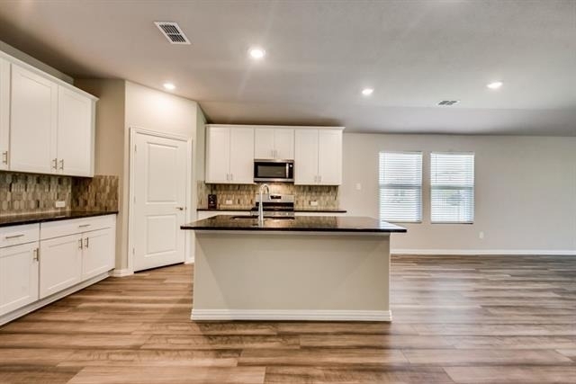 605 Cedar Springs Drive - Photo 12