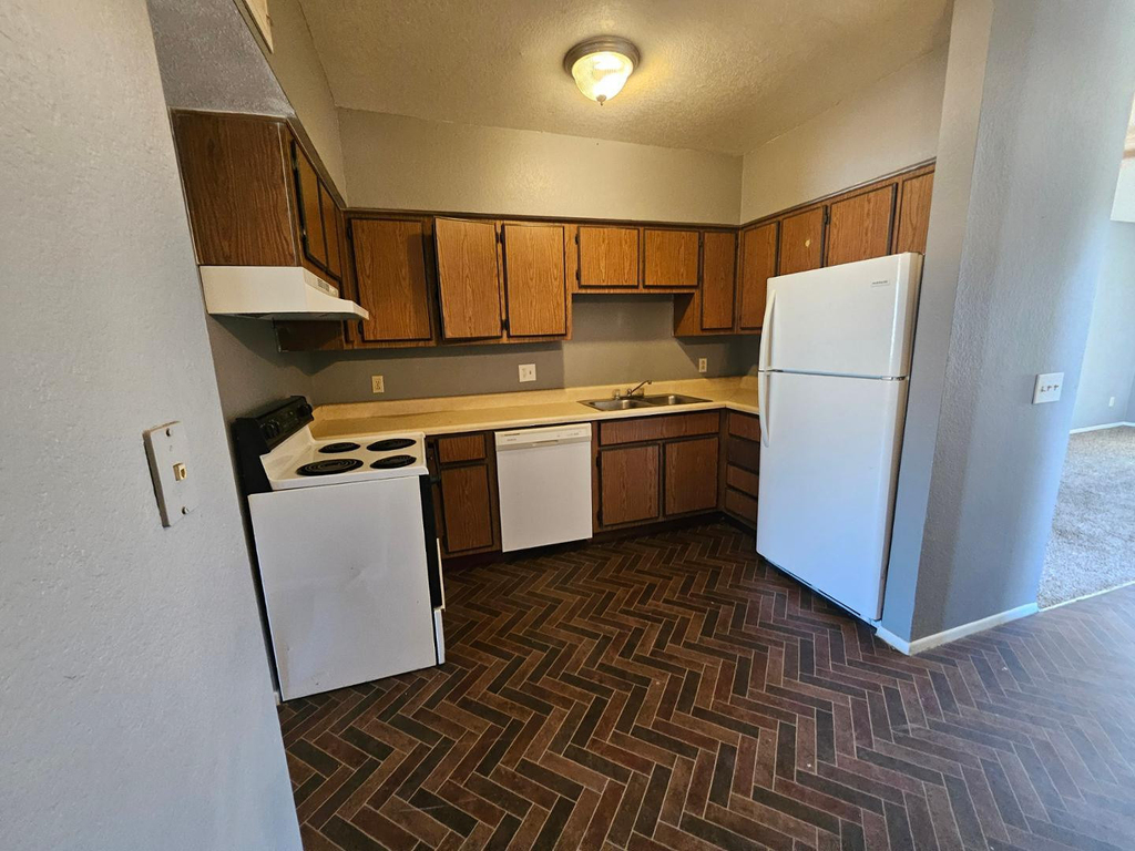 2801 E Monte Cristo Avenue - Photo 3