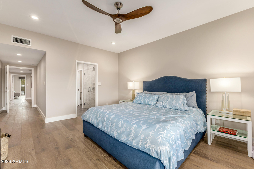 5137 N 79th Place - Photo 9