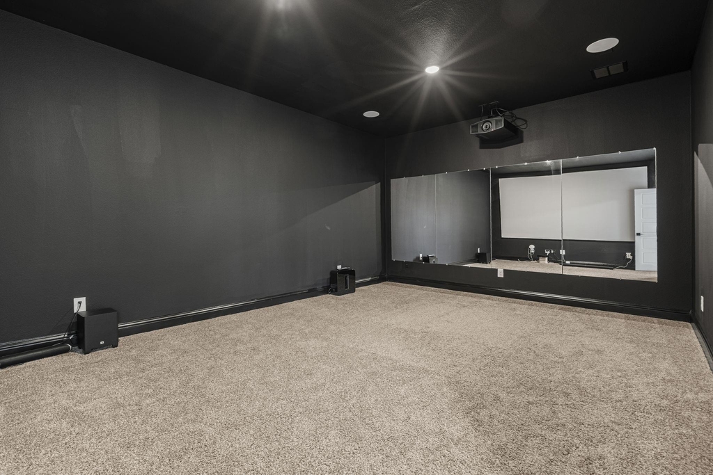 913 Gingham Street - Photo 15