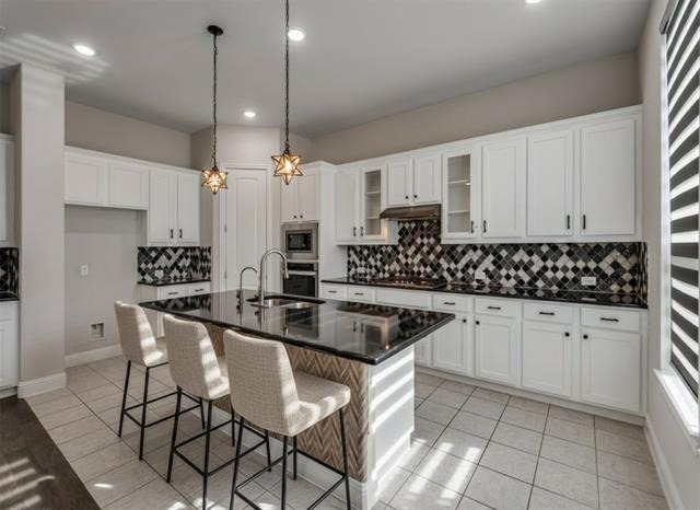 2152 Bailey Street - Photo 2