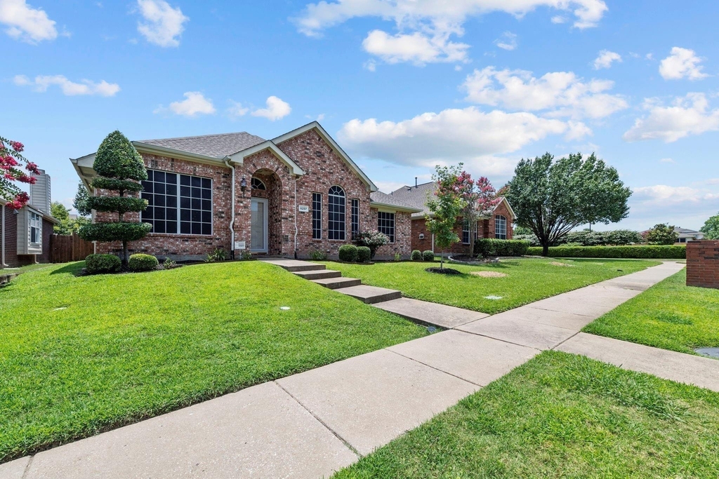 6257 Dark Forest Drive - Photo 2
