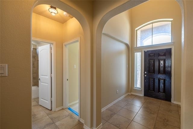 2813 Saddle Creek Drive - Photo 2