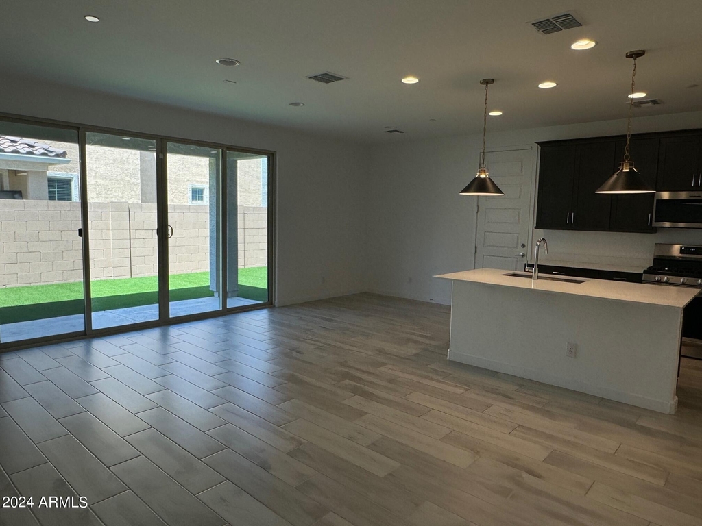 644 S Heron Lane - Photo 2
