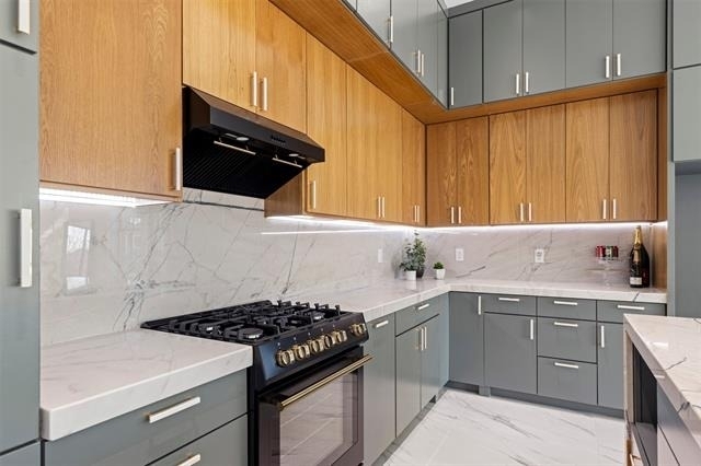 1022 Bow Street - Photo 13
