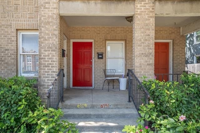 6131 Reiger Ave Avenue - Photo 2
