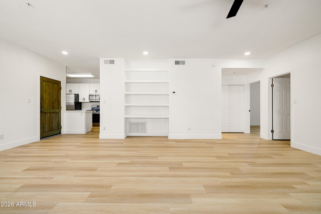 11333 N 92nd Street - Photo 5