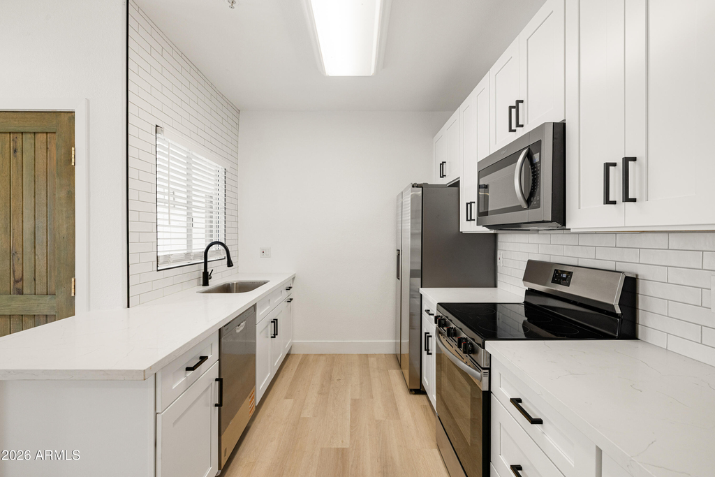 11333 N 92nd Street - Photo 6