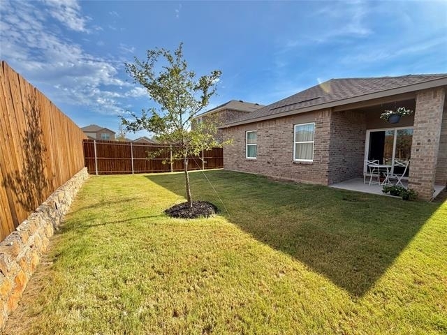 2104 Meadow Park Drive - Photo 9