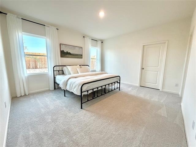 2104 Meadow Park Drive - Photo 2