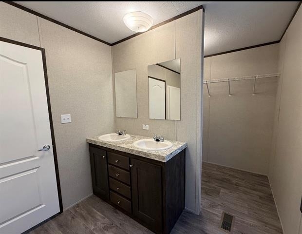 221 W Division Street - Photo 26