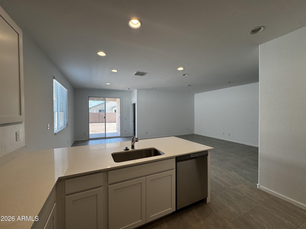 9819 W Flower Street - Photo 4