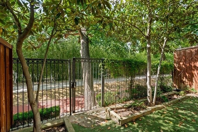 4111 Buena Vista Street - Photo 28