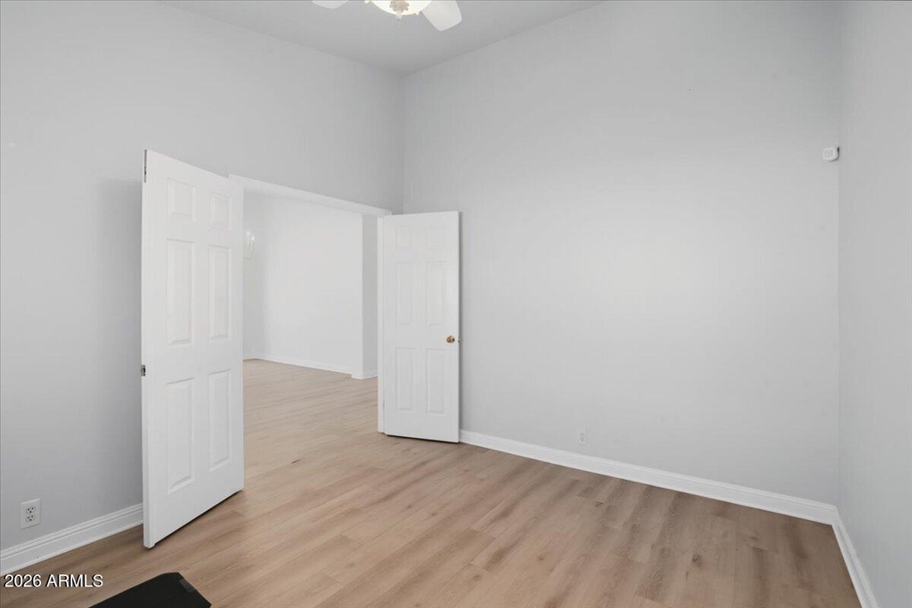 13329 N 94th Place - Photo 9