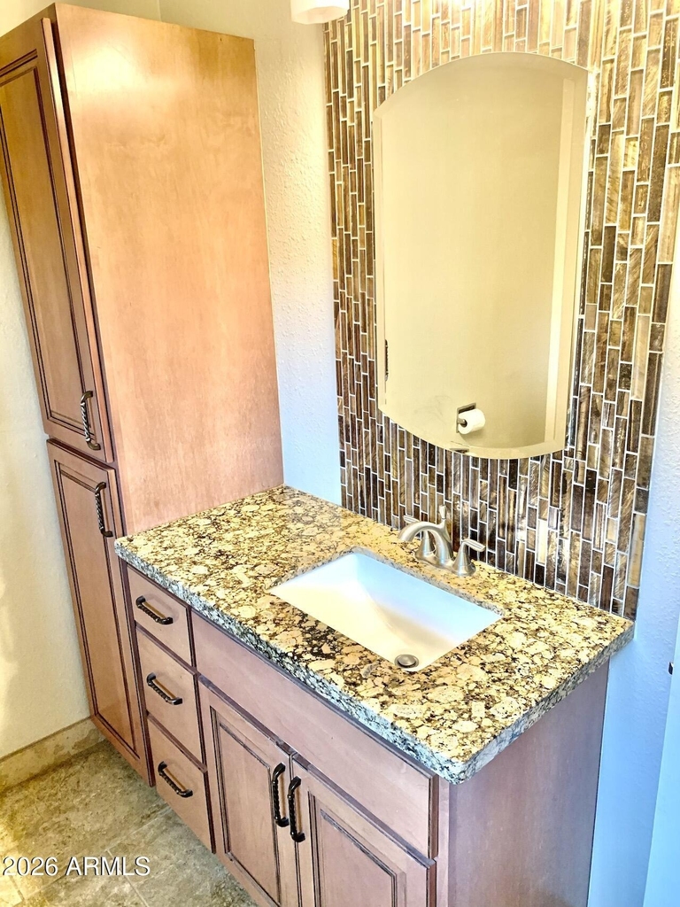 15611 N 57th Lane - Photo 11