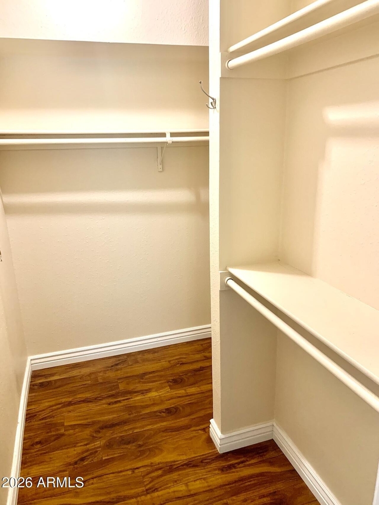 15611 N 57th Lane - Photo 10